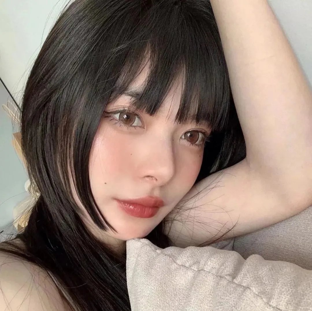 关于云 海报